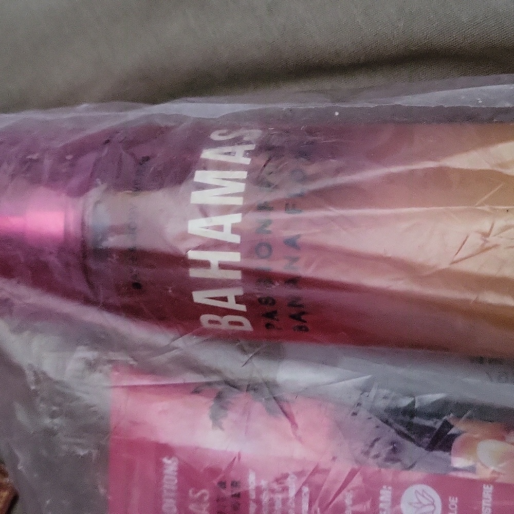 Bath body works wrapped duo creme perfume scent Bahamas full.size xo - Picture 3 of 5
